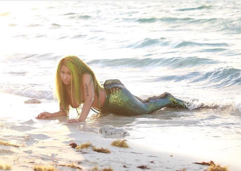 Nicki-Minaj-mermaid-tail